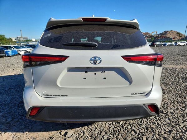 2022 TOYOTA HIGHLANDER