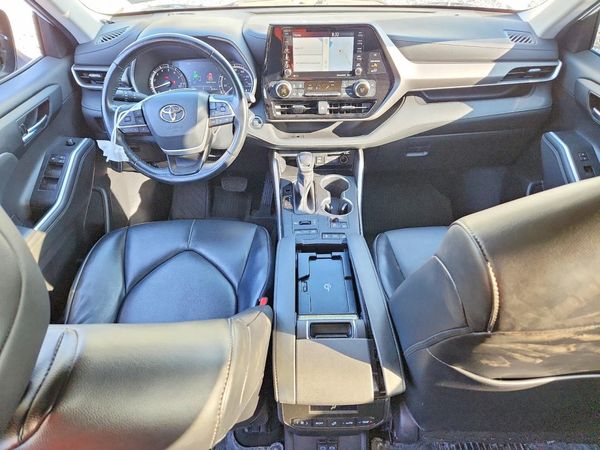 2022 TOYOTA HIGHLANDER