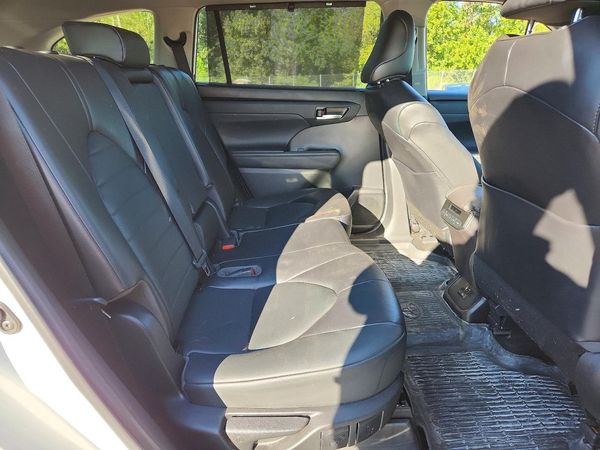 2022 TOYOTA HIGHLANDER