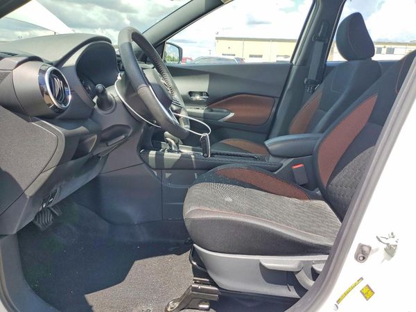 2024 NISSAN KICKS