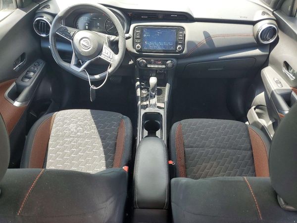 2024 NISSAN KICKS