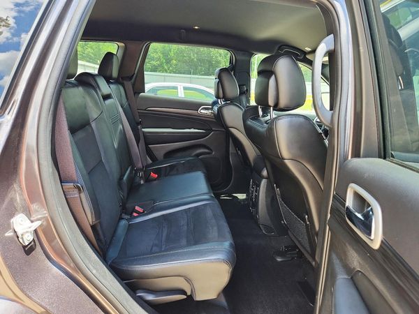 2021 JEEP GRAND CHEROKEE LAREDO 4X2