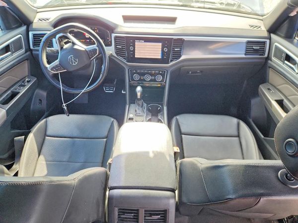 2023 VOLKSWAGEN ATLAS CROSS SPORT 4Motion SEL R-Line Black