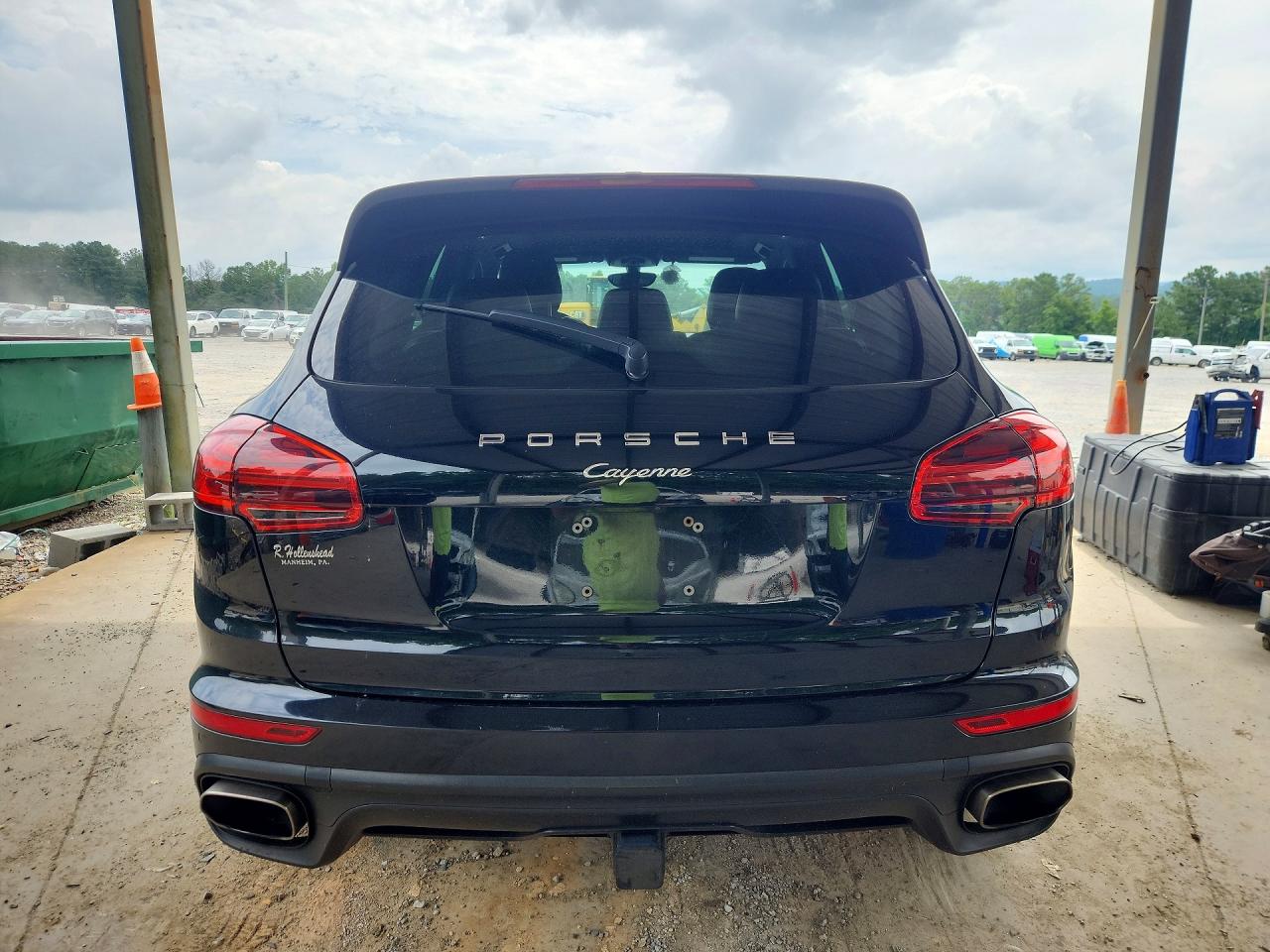 2016 PORSCHE CAYENNE
