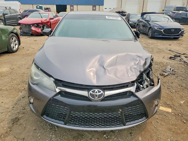 2015 TOYOTA CAMRY