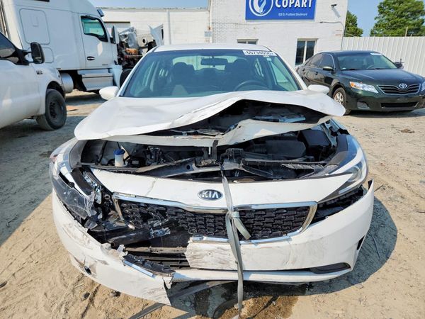 2018 KIA FORTE LX Base