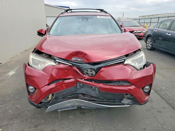 2018 TOYOTA RAV4 Adventure/XLE