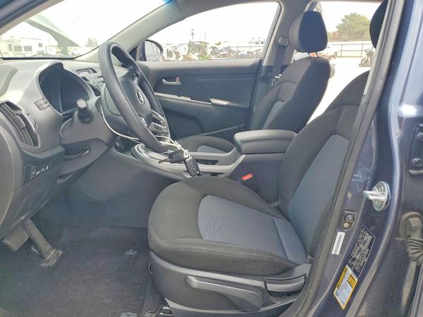 2015 KIA SPORTAGE GL - Middle-low