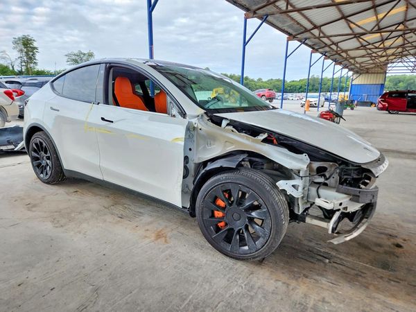 2021 TESLA MODEL Y