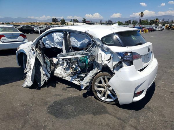 2016 LEXUS CT 200h