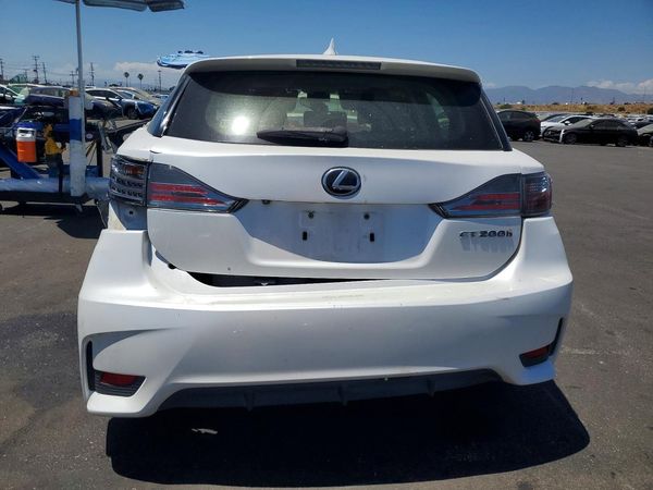 2016 LEXUS CT 200h