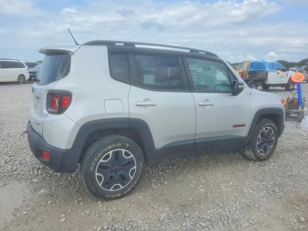 2015 JEEP RENEGADE TRAILHAWK 4X4