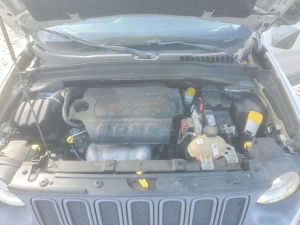 2015 JEEP RENEGADE TRAILHAWK 4X4