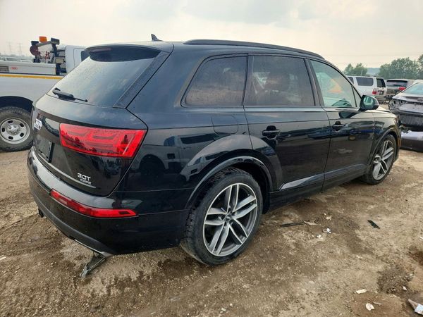 2017 AUDI Q7 quattro Prestige