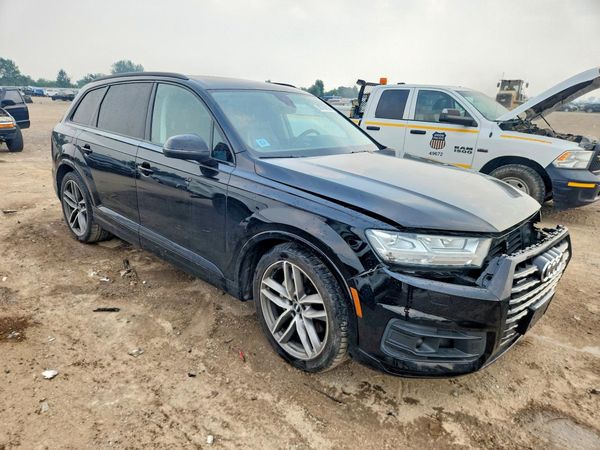 2017 AUDI Q7 quattro Prestige