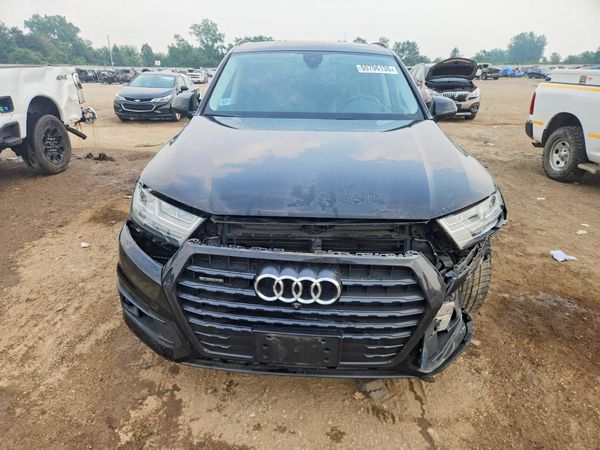 2017 AUDI Q7 quattro Prestige