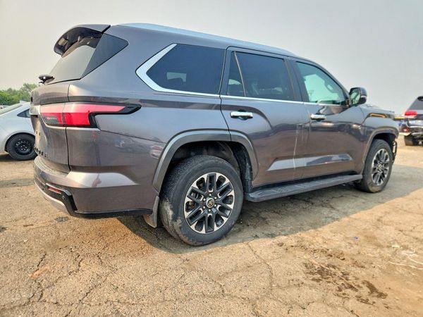 2024 TOYOTA SEQUOIA