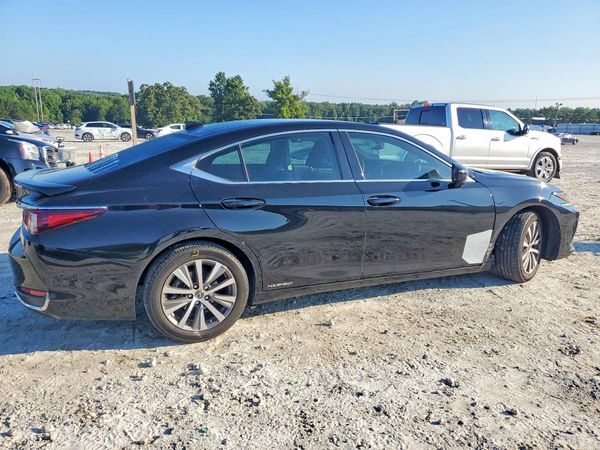 2020 LEXUS ES 300h Premium