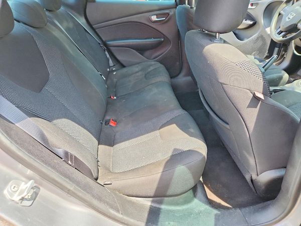 2016 DODGE DART SE