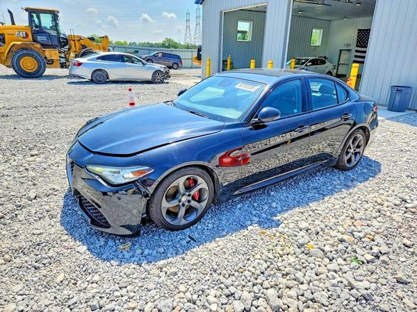 2018 ALFA ROMEO GIULIA RWD