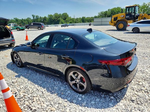 2018 ALFA ROMEO GIULIA RWD