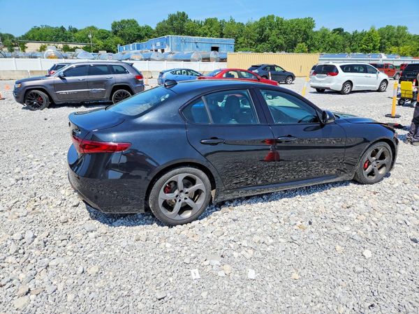 2018 ALFA ROMEO GIULIA RWD