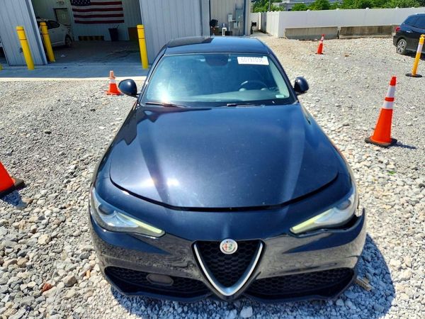 2018 ALFA ROMEO GIULIA RWD