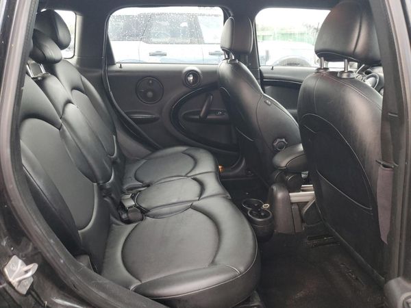 2016 MINI COOPER