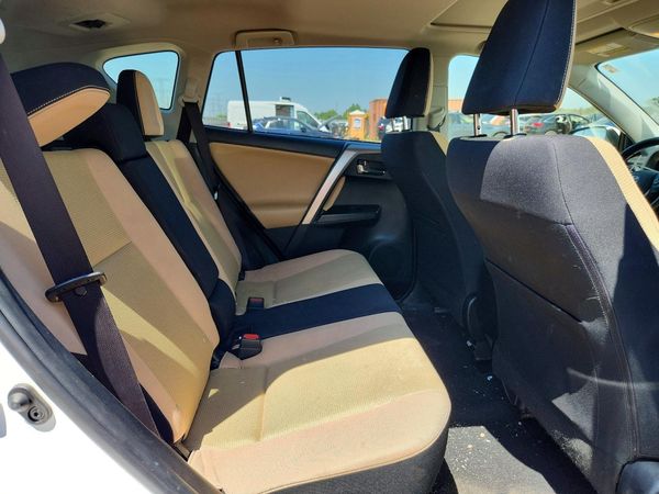 2017 TOYOTA RAV4 XLE