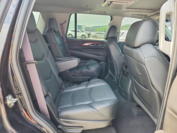 2016 CADILLAC ESCALADE Premium