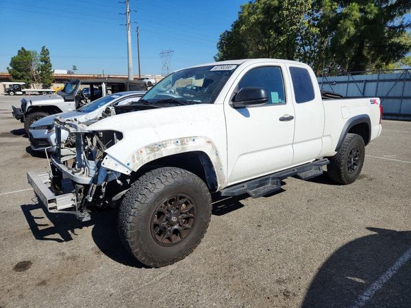 2020 TOYOTA TACOMA SR5