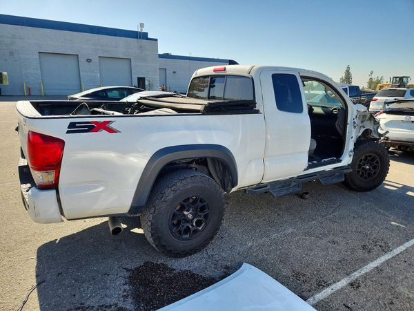 2020 TOYOTA TACOMA SR5