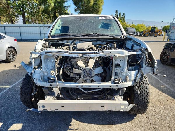 2020 TOYOTA TACOMA SR5