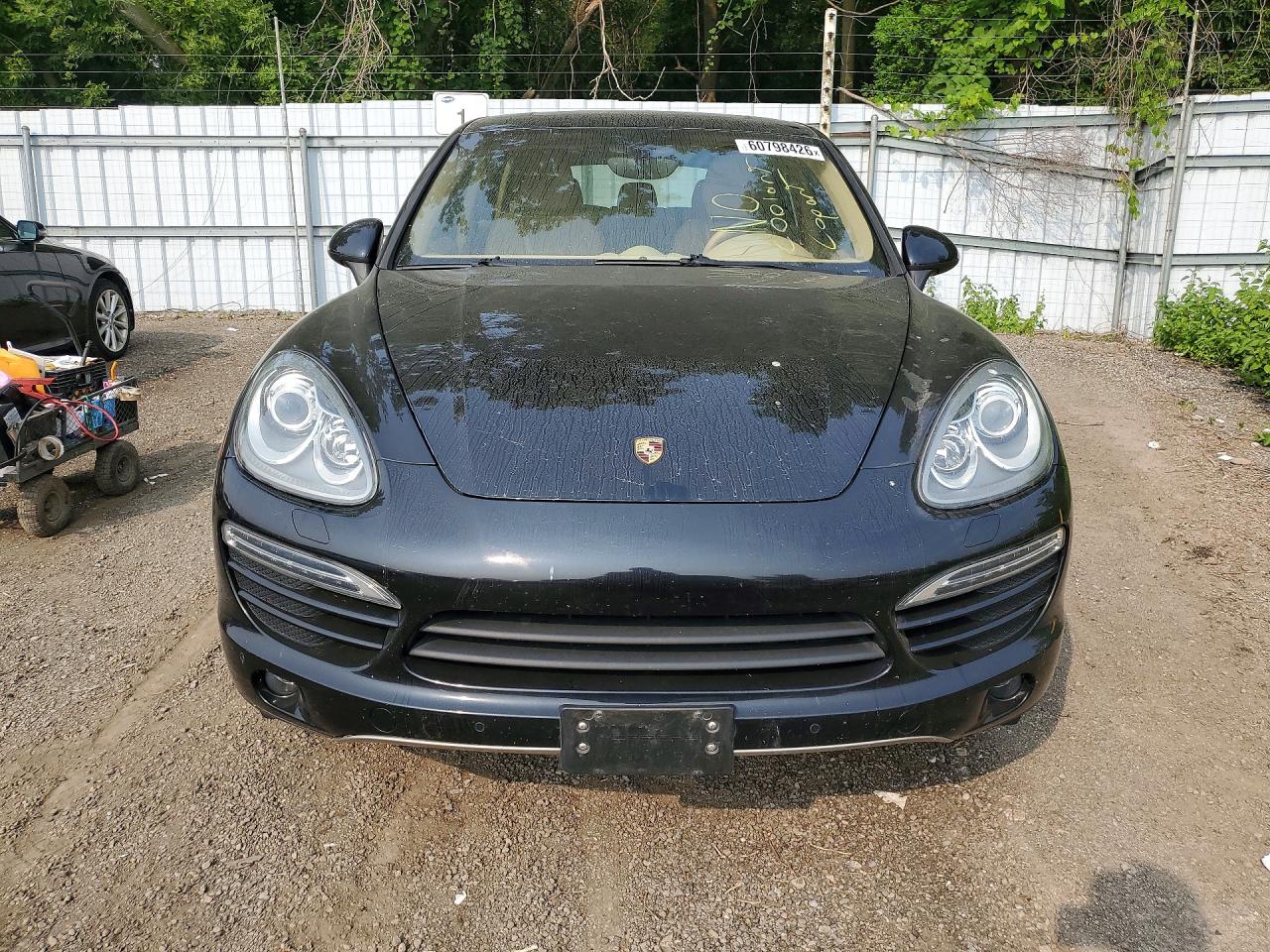2013 PORSCHE CAYENNE