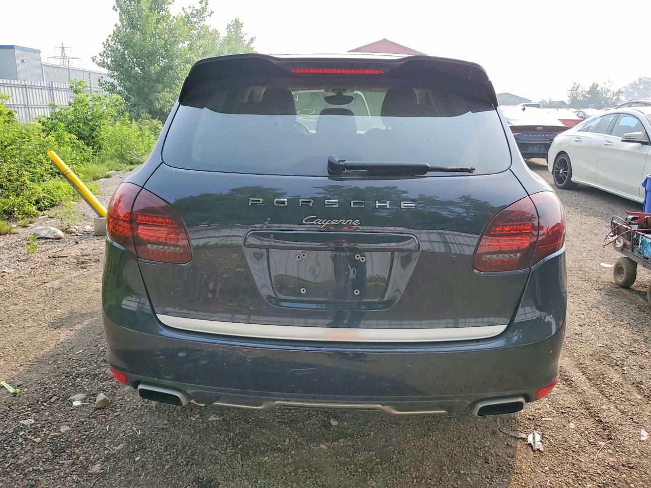 2013 PORSCHE CAYENNE
