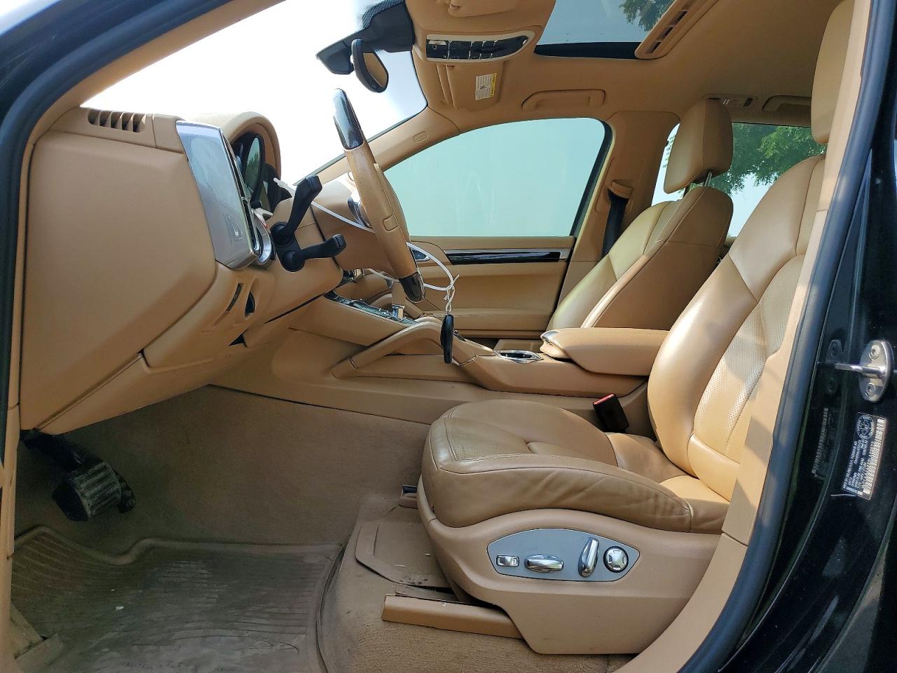 2013 PORSCHE CAYENNE