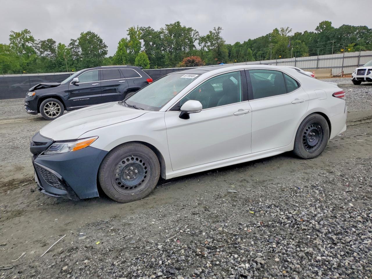 2020 TOYOTA CAMRY XSE