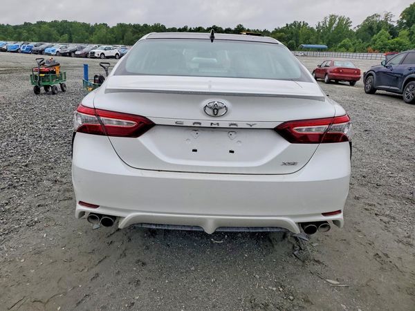 2020 TOYOTA CAMRY XSE