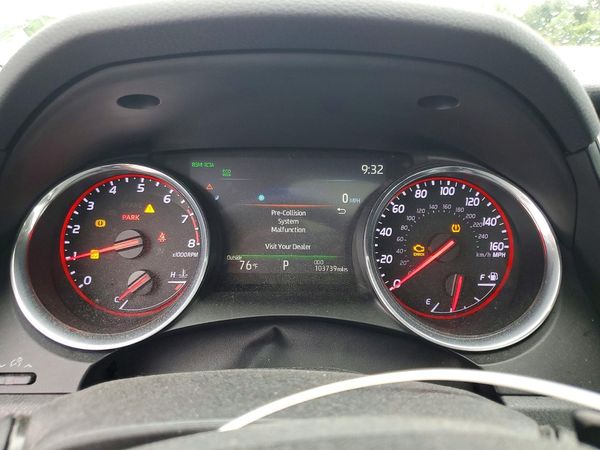 2020 TOYOTA CAMRY XSE
