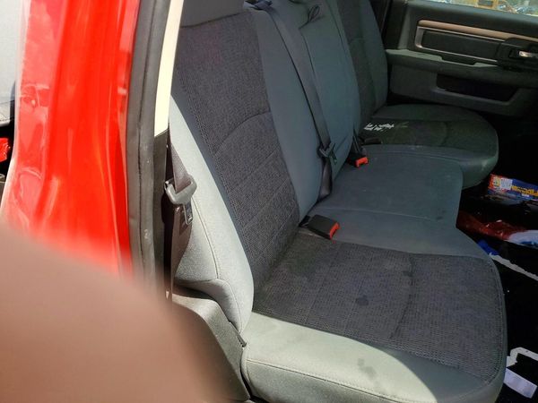 2016 RAM 1500 SLT CREW CAB 4X4