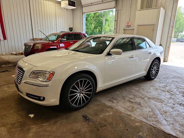 2013 CHRYSLER 300 Base