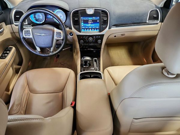 2013 CHRYSLER 300 Base
