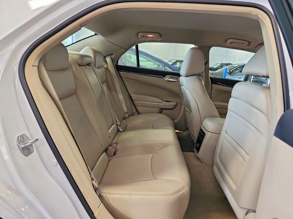 2013 CHRYSLER 300 Base