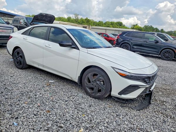 2026 HYUNDAI ELANTRA