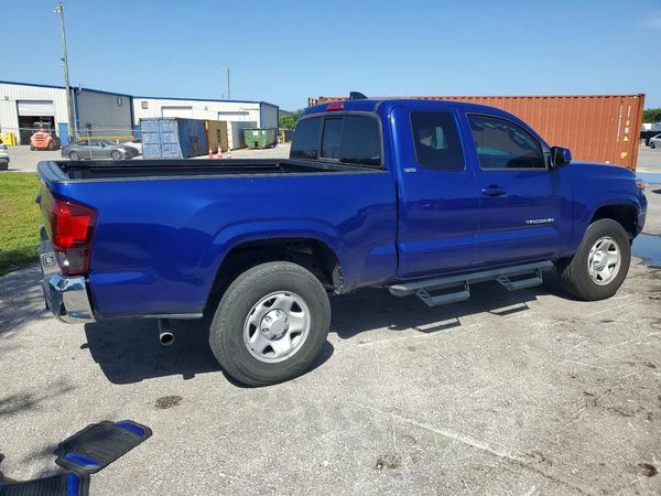 2022 TOYOTA TACOMA SR5