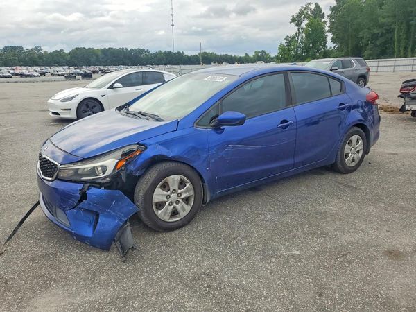 2017 KIA FORTE
