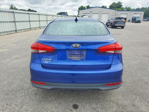 2017 KIA FORTE