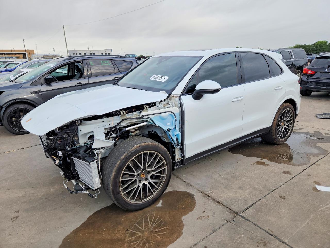 2022 PORSCHE CAYENNE Base