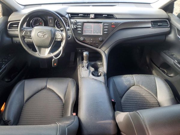 2019 TOYOTA CAMRY