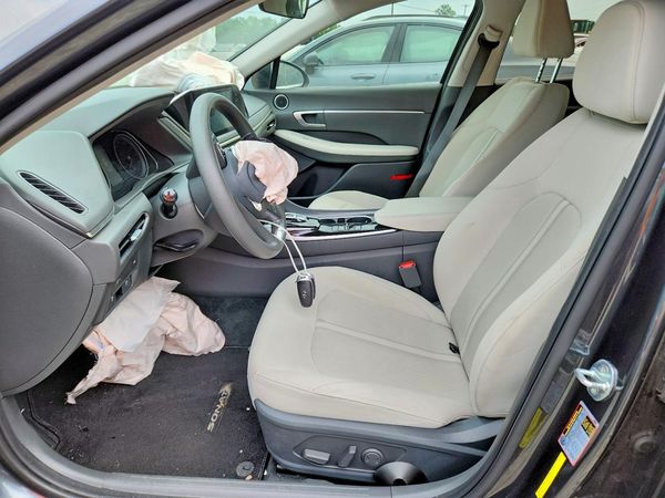 2022 HYUNDAI SONATA SEL